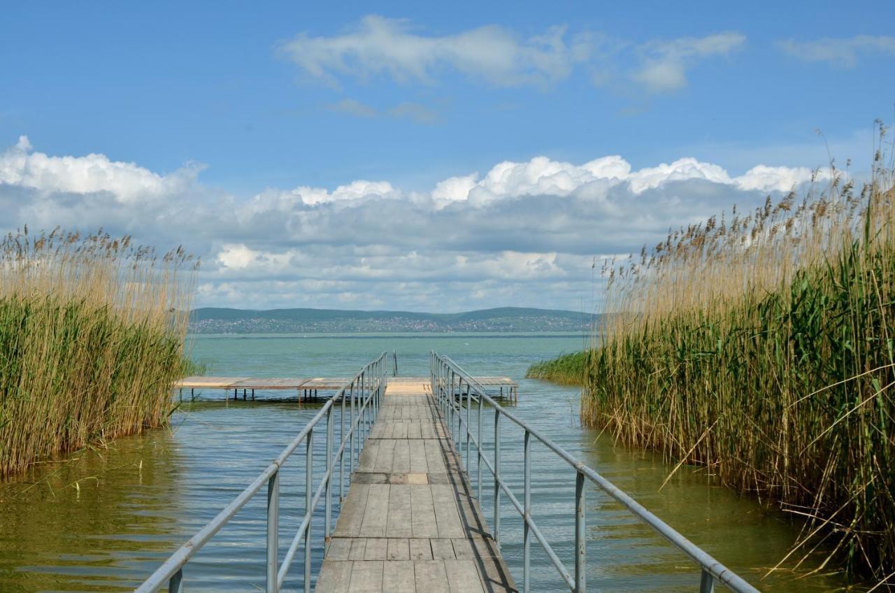 Villa Aquamarine Balatonboglár Exterior photo